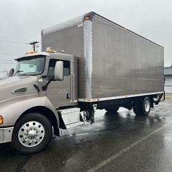 2005 Kenworth T300