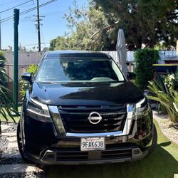 2022 Nissan Pathfinder
