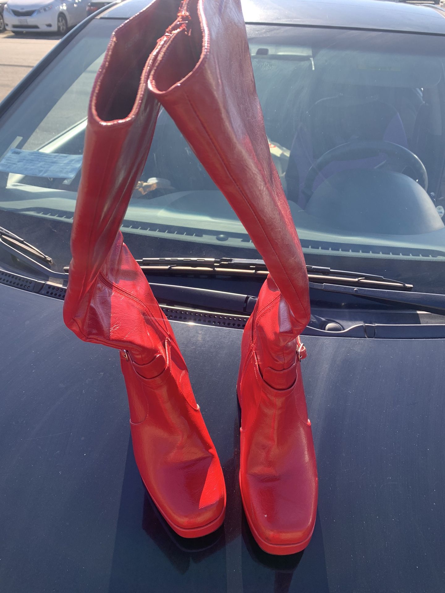 Red High Heel Boots 🎉🎉👢