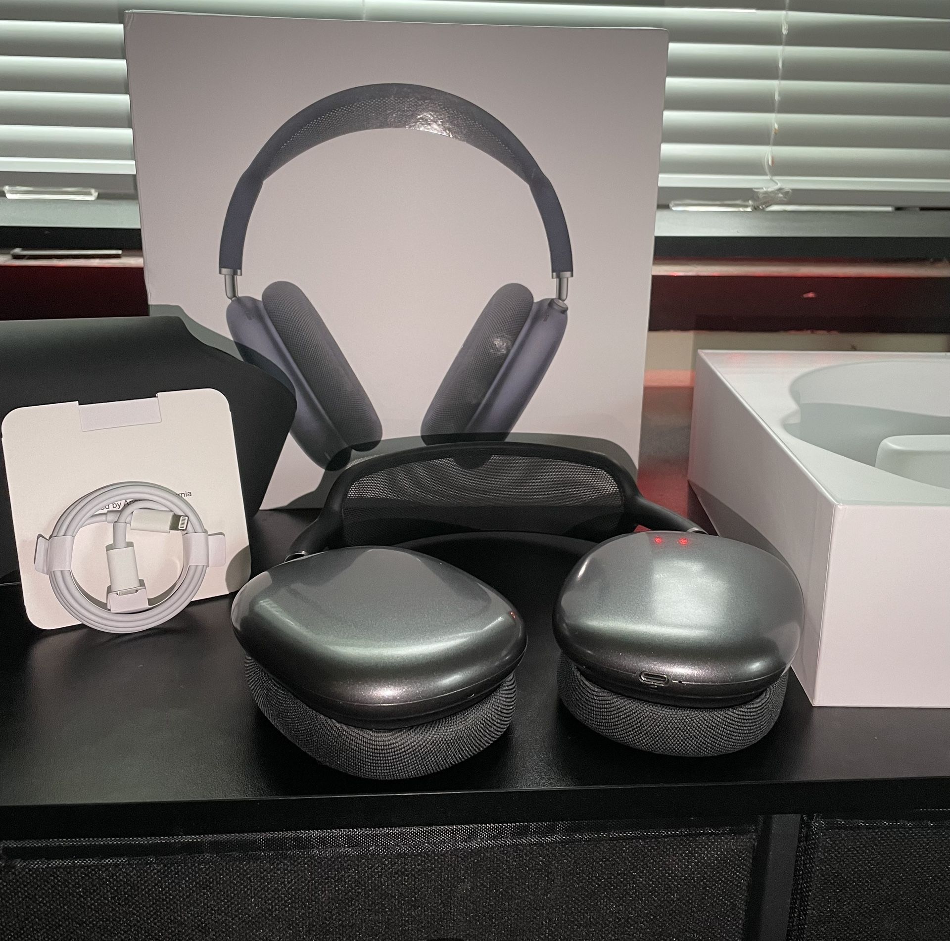 Apple AirPods Max “SPACEGRAY”