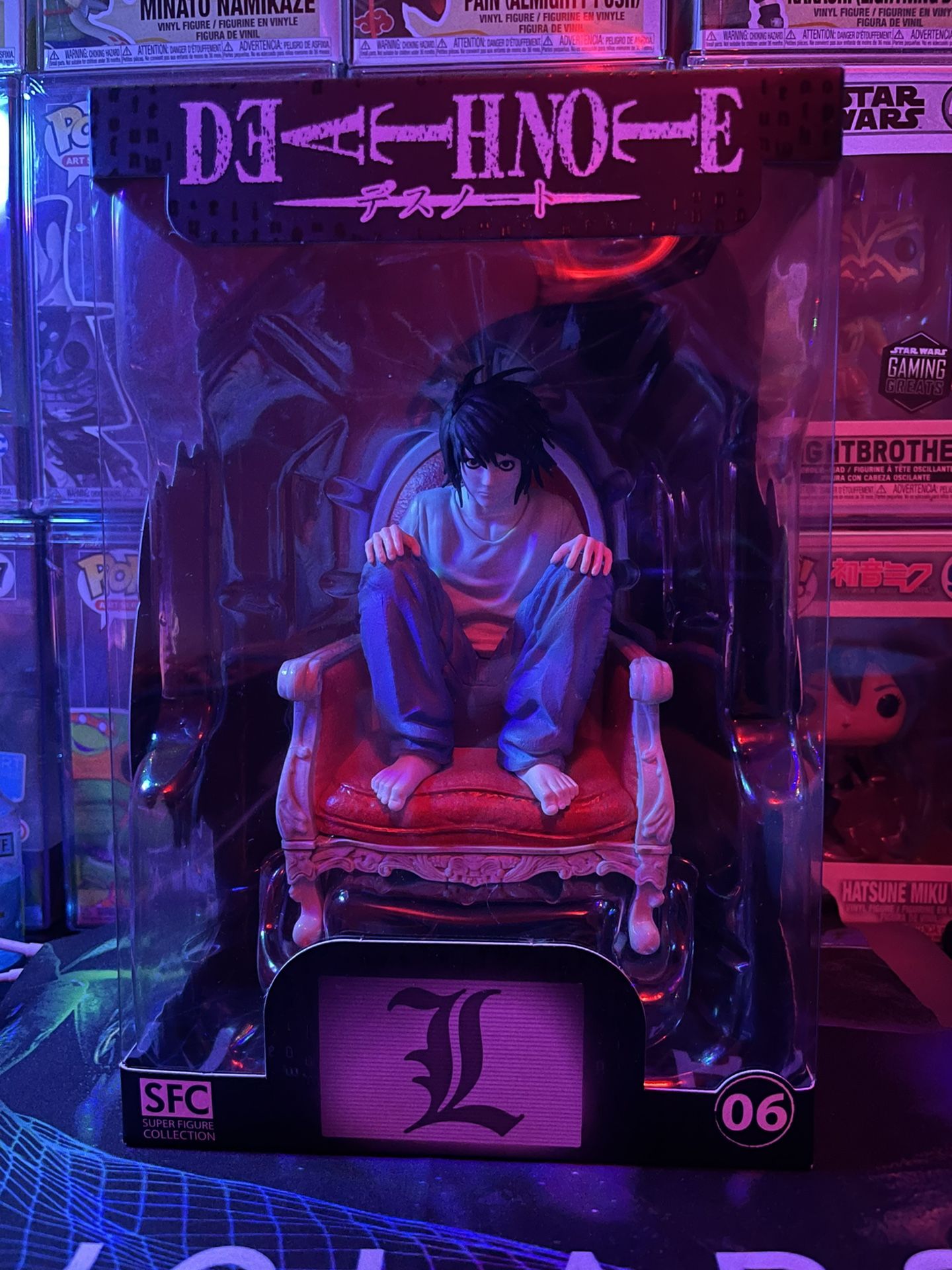 Death Note L Figure (Iconic Sitting Pose)