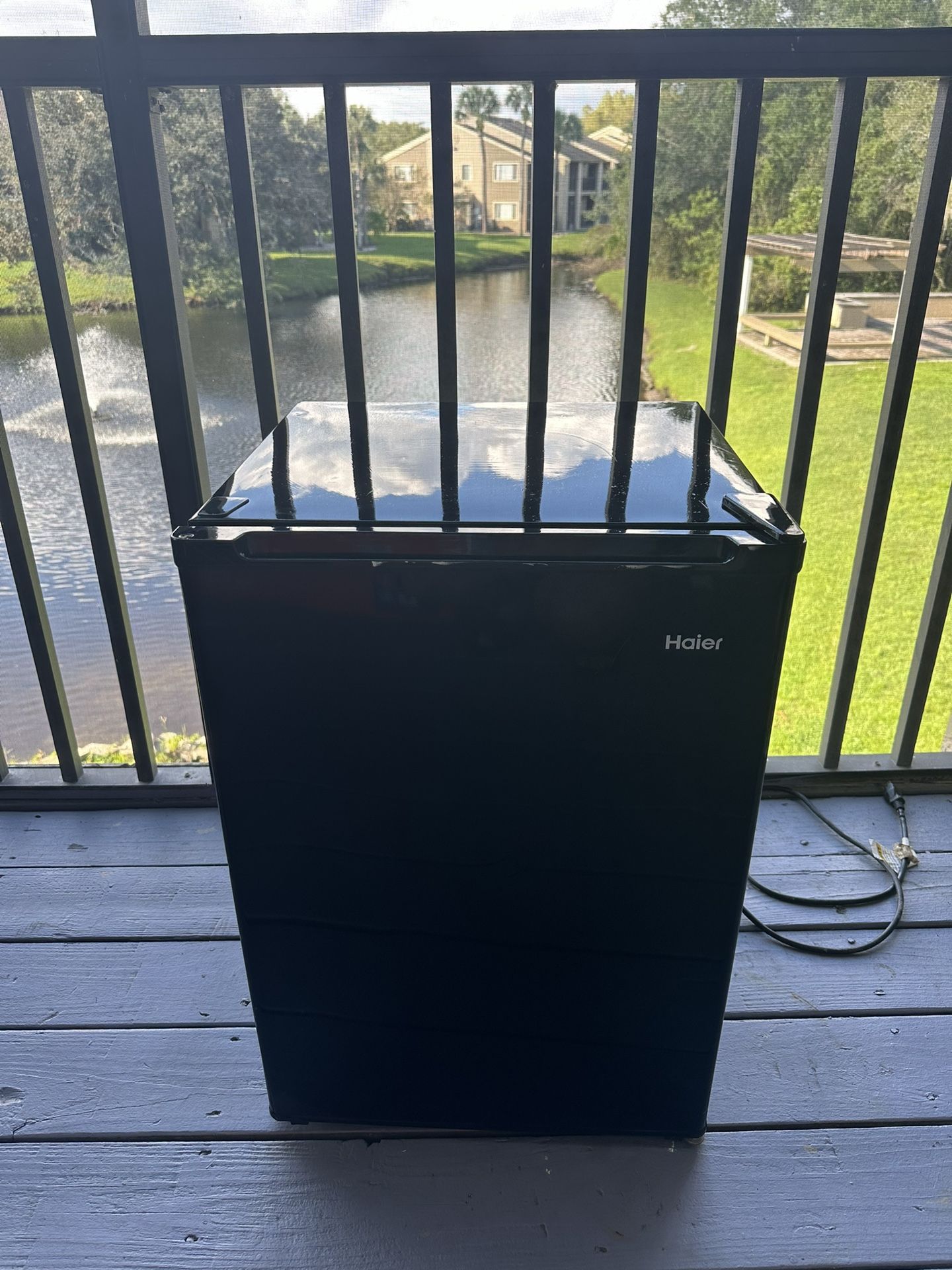 Haier Mini Fridge