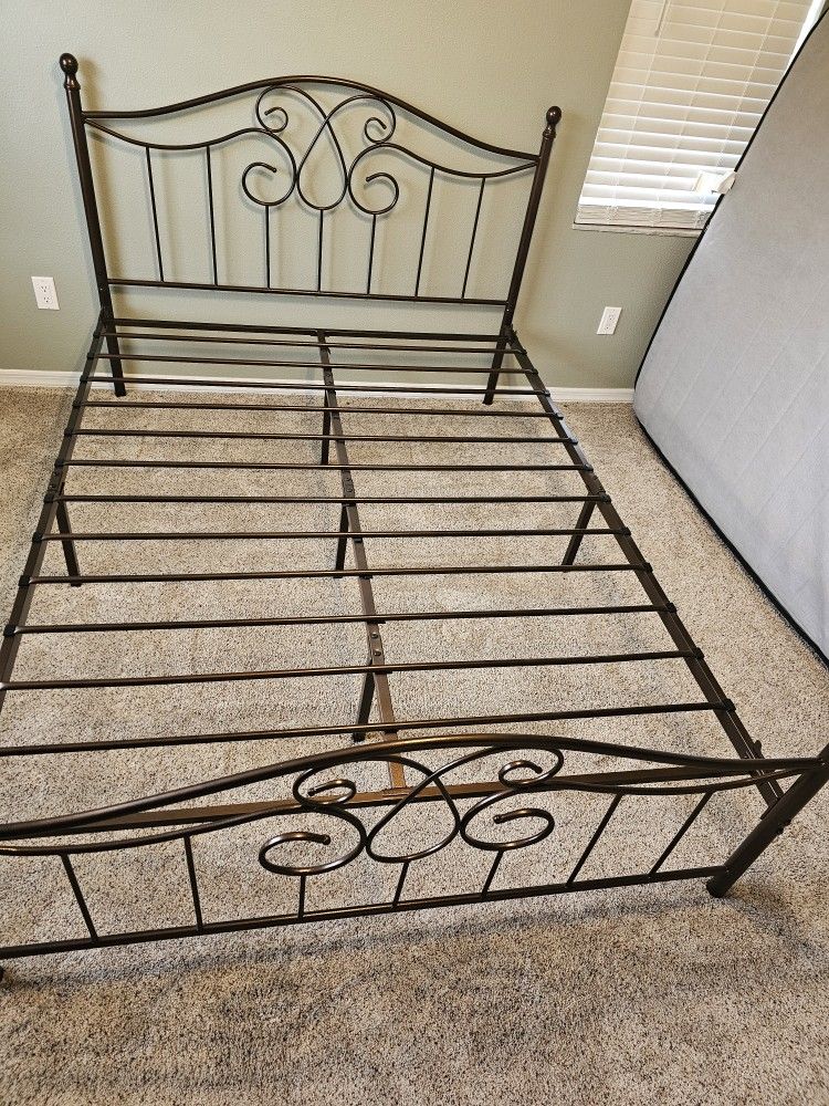 Queen bed