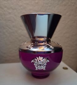 Versace Dylan purple 1oz perfume