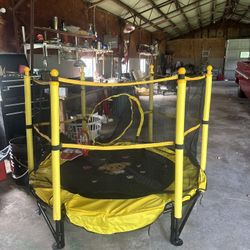 Kids Trampoline 