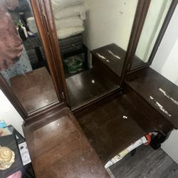 vintage vanity/desk