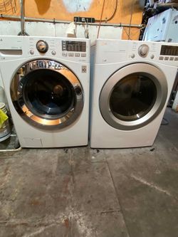 LG WASHER AND GAS DRYER SET SIDE BY SIDE OR STACKED. FREE DELIVERY AND INSTALLATION