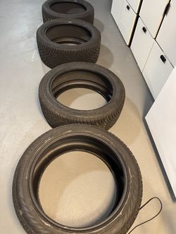 Nokian Hakkapeliitta R5 Snow Tires (Volvo EX90, Polestar 3, Porsche Macan EV)