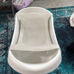 Baby bathtub