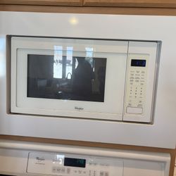 Whirlpool White Microwave With Trim Kit