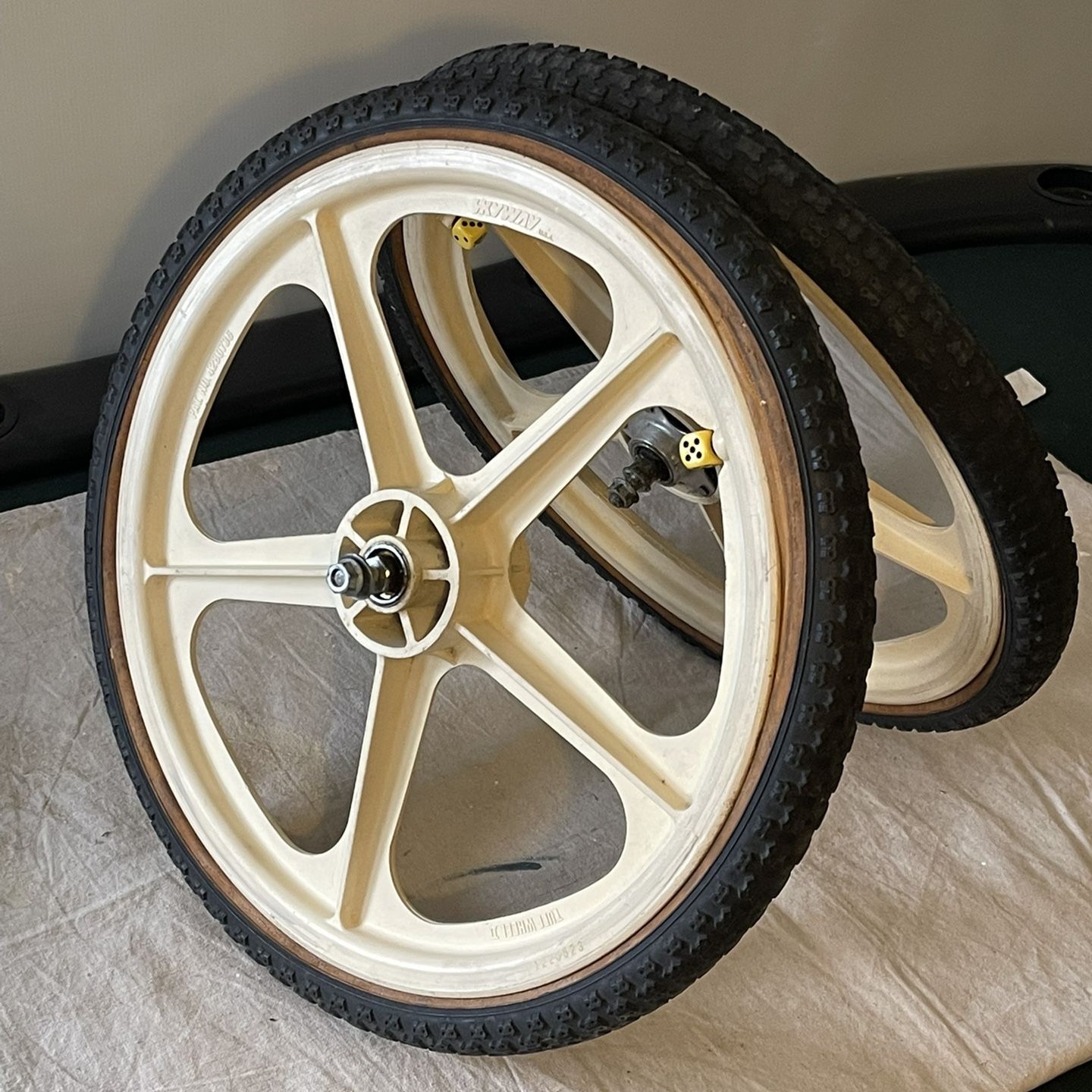 Skyway Tuff Wheel II Metal Flange Mag Vintage Old School BMX Wheel