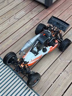 Hpi 5B (Runs Great and fast 30cc)