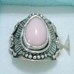 925 Sterling Silver Queen Conch Shell Ring. Size 9