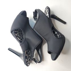 Cosmopolitan Animal Print Black Pumps Size 9