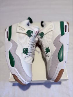Air Jordan 4 SB “Pine Green” Sz 10.5M