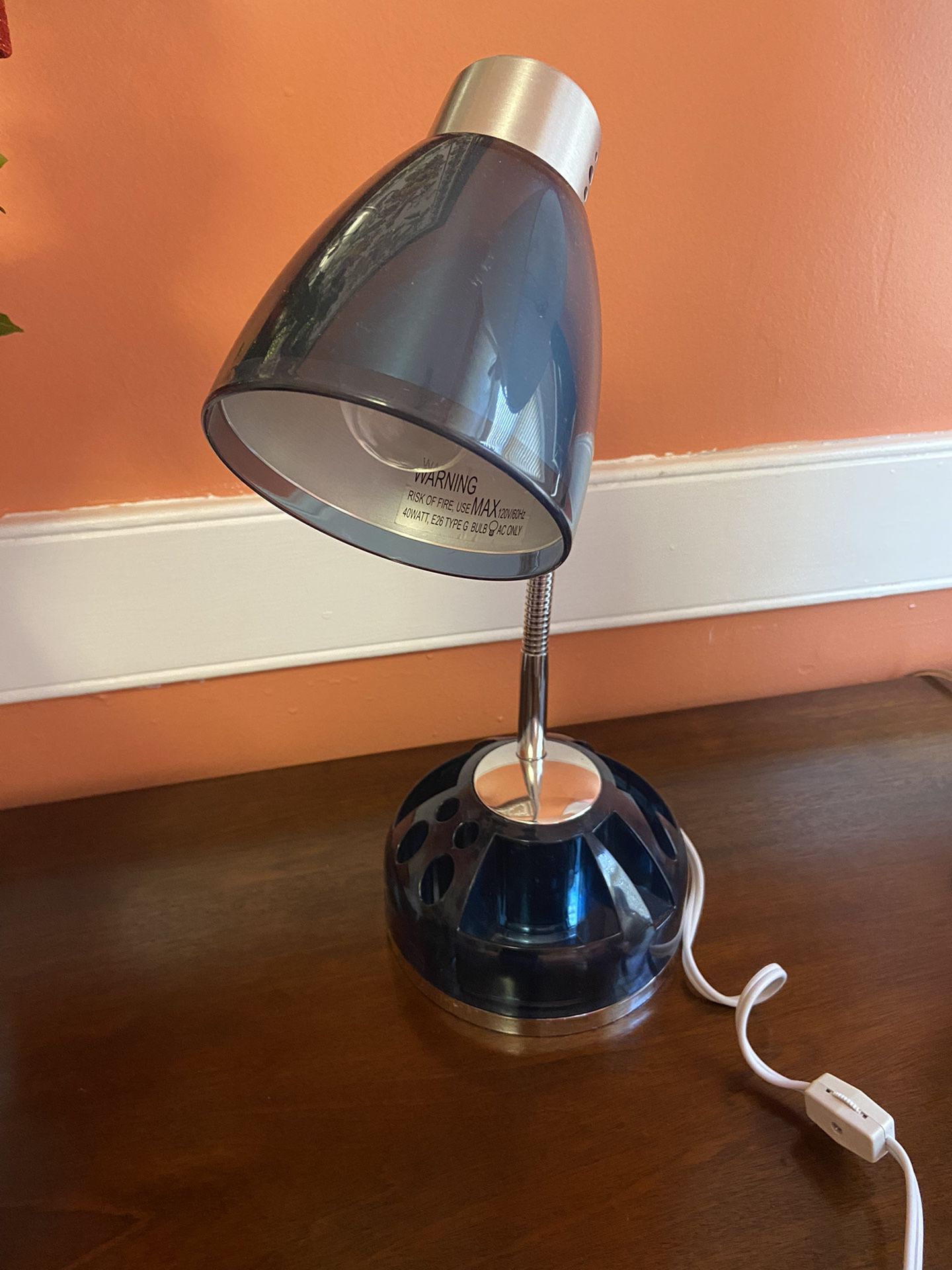 Desk Lamp/Organizer (Blue)
