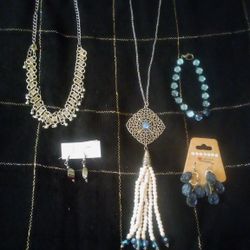 5 Piece Jewelry Set (Blue, Black, Silver) 