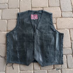 Motorcycle Vest. New. Size L, XL, 2XL, & 3XL. $60.