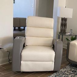 Cream & Light Grey Leather Sofa Set with Recliner & Ottoman – Like New!