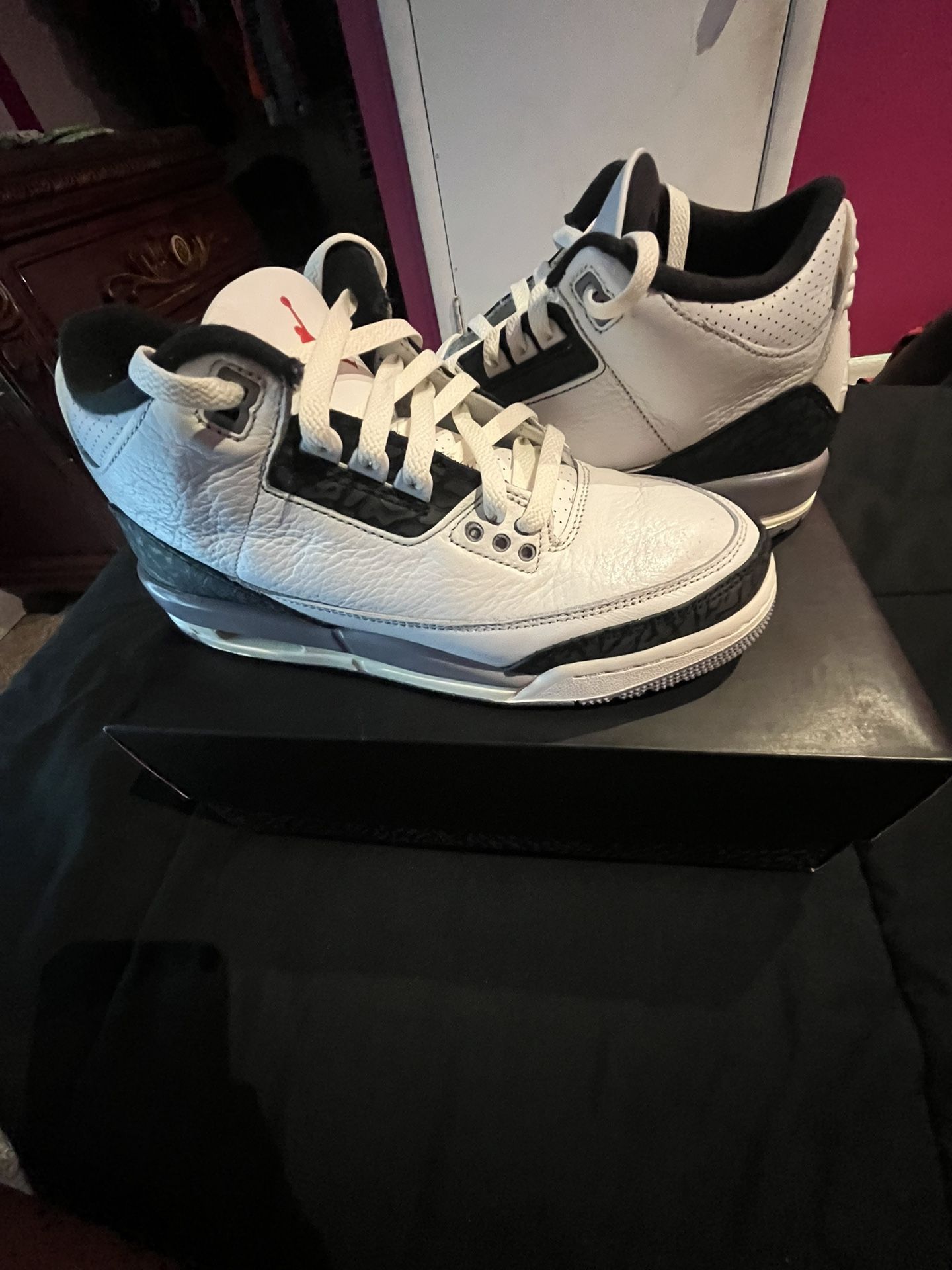 Jordan 3s