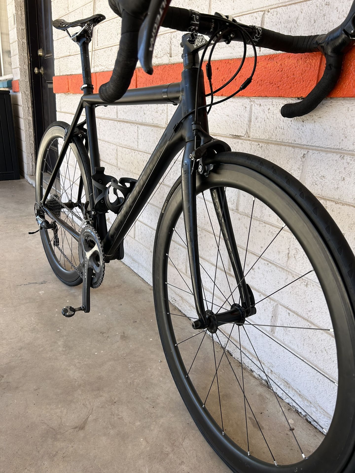 All Black - Cannondale CAAD 10 with Carbon Wheel Set