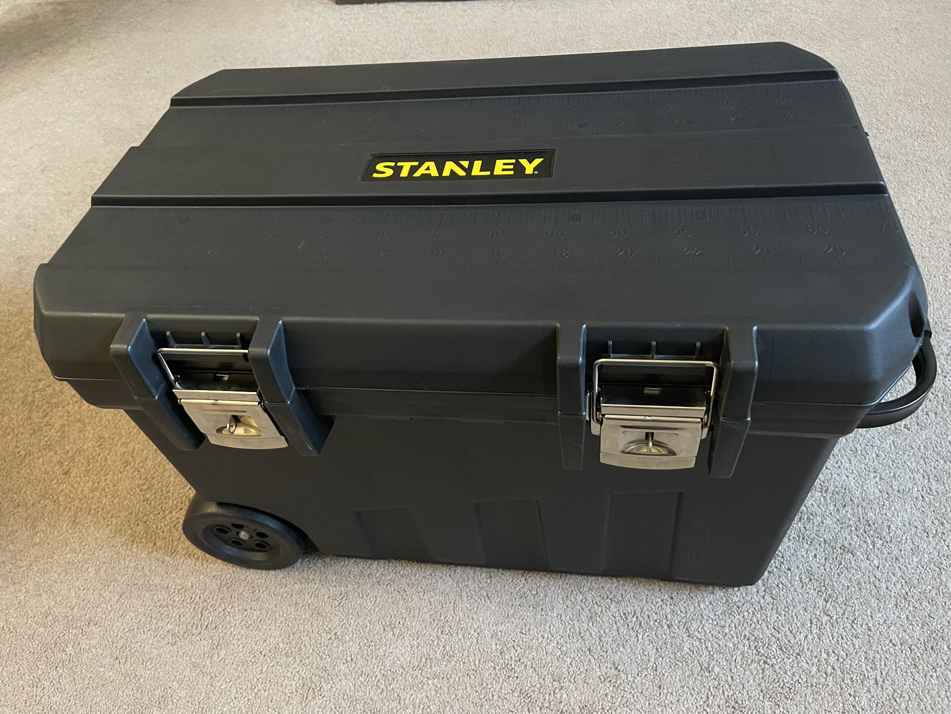 Stanley 24 Gal. Mobil Job Chest/Tool Box