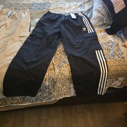 2 large 3s Cargo Pants Baggy