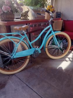 Beach CRUISER BIKE HUFFY TIRES SIZE 26 