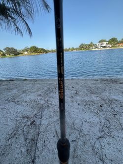 🐠 Like New Jigging World Ghost Hunter Limited Edition 6'5" 200g Jigging Fishing Rod 🔥
