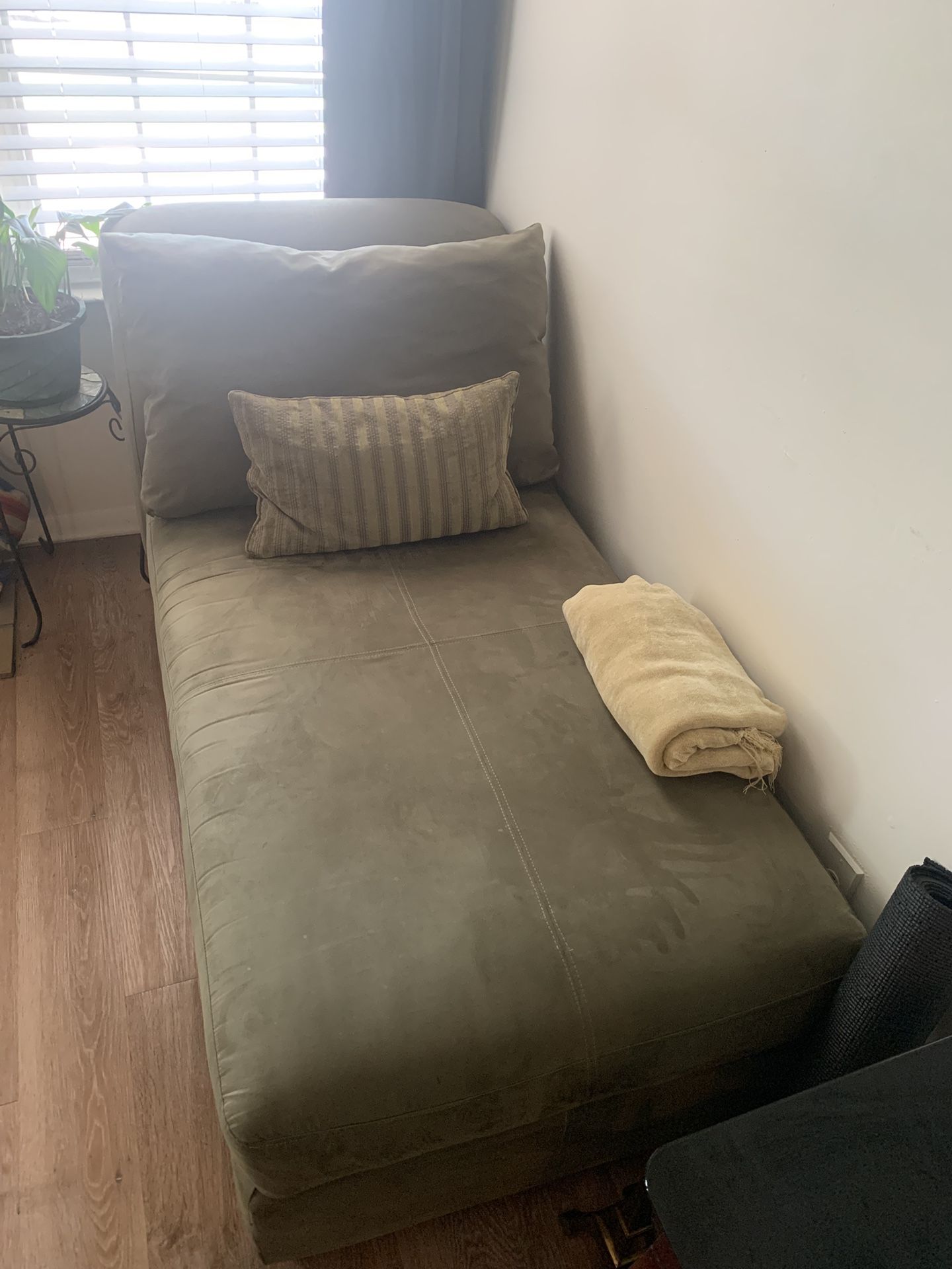 Sofa Lounge (chez Lounge)