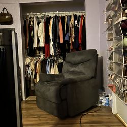 Reclining Lounge Chair