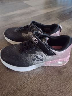 Skechers