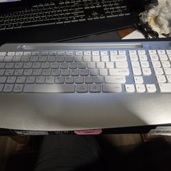Gamcatz Wireless Keyboard  USB Mouse Gray And White # 336