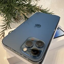 Pristine iPhone 12 Pro Max 512GB UNLOCKED + GENUINE CHARGER