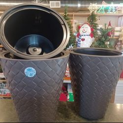 BLOWOUT SALE NOW $15 each.  Outdoor Planters With Insert Included Lightweight Weather And Fade Resistant. 