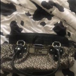 Grey Guess brand Purse excellent conditon