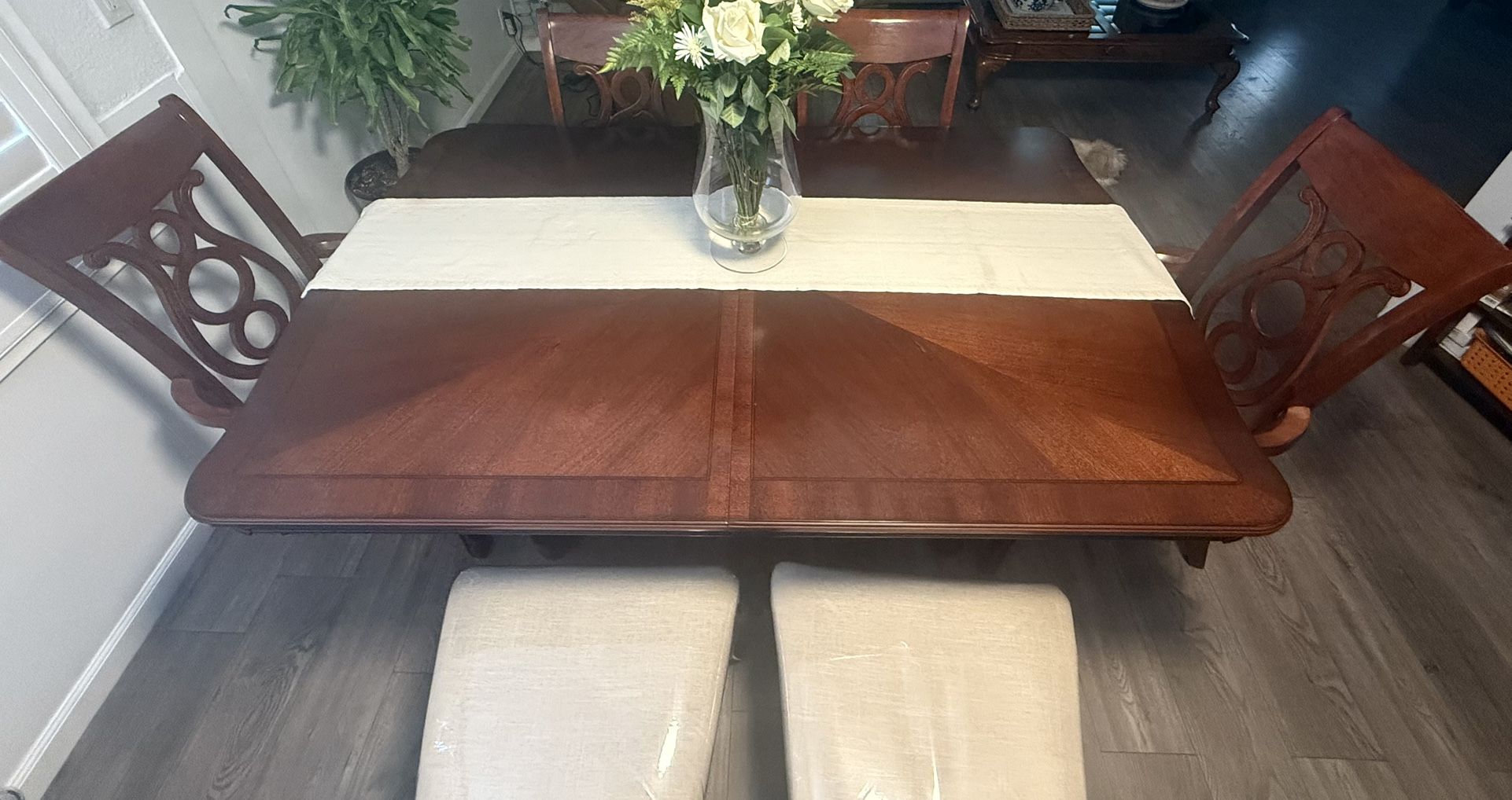 Home Dining Table