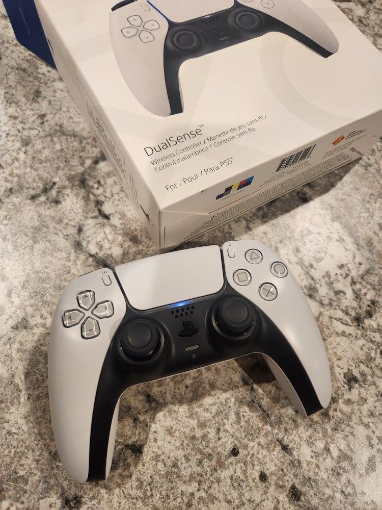 PS5 Controller W/box