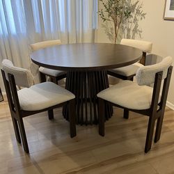 Plank+Beam 48" Lido Round Dining Table, Solid Wood Minimalist Kitchen Table for 4, Walnut