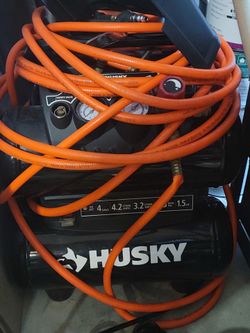 Husky 4 Gallon Air Compressor w/Hose