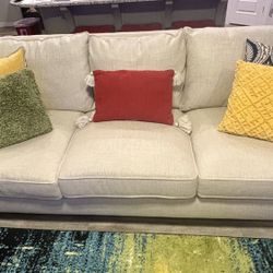 Bernhardt Sofa Couch Like New