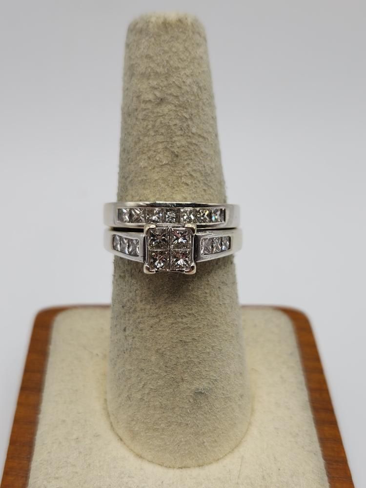 14KT White Gold Día Wedding Set