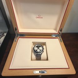 Omega Speedmaster Racing 