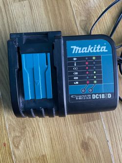 Makita Charger 18 -V.