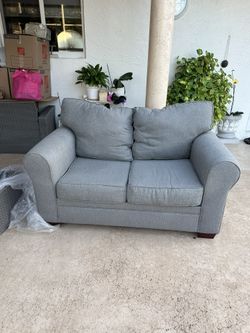 2 Couches | Love Seat | Sofa