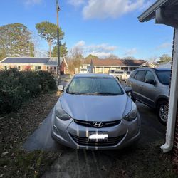 2013 Hyundai Elantra 