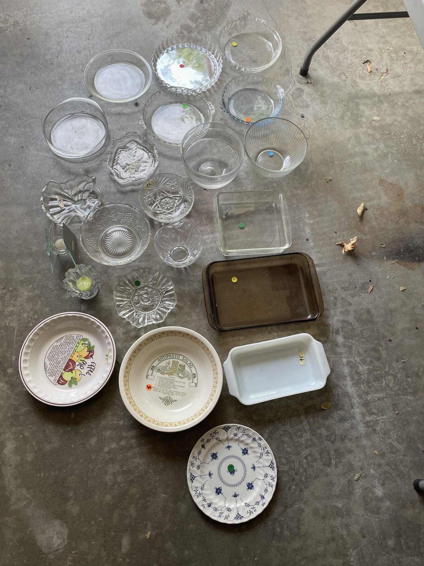 Assorted Pyrex, glass baking dishes, vintage bowls, pie plates, trinkets ~ $5 each