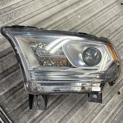 2016 To 2020 Dodge Durango Headlight