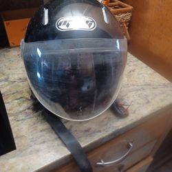 Motorcycle helmet