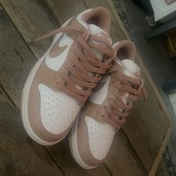 W Nike Dunk Low